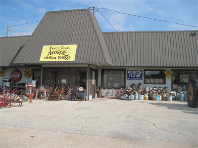 pooles place antique flea market store front